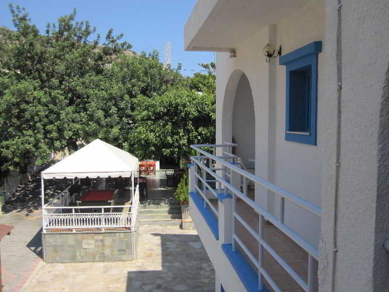 Amazones Villas Apartments Hersonissos  Exteriör bild